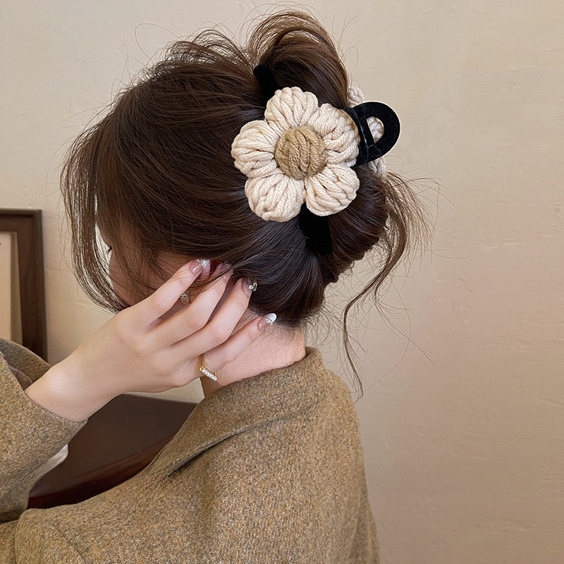 Fuzzy hair-pulling clips