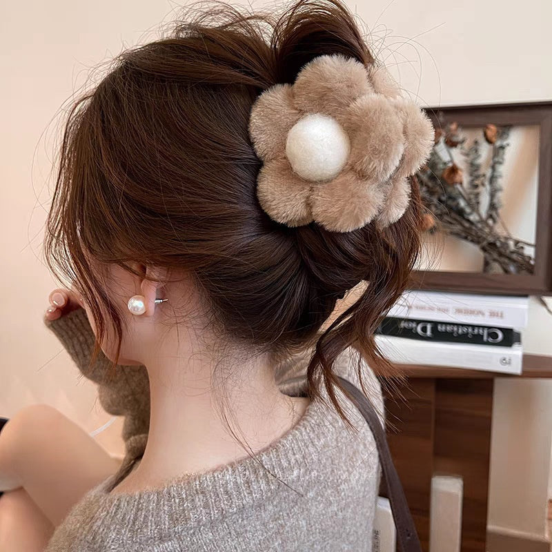 Fuzzy hair-pulling clips
